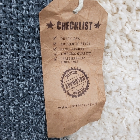 Nwt Knit Factory Holland unisex gray infinity scarf cowl knit wool blend - Picture 4 of 7